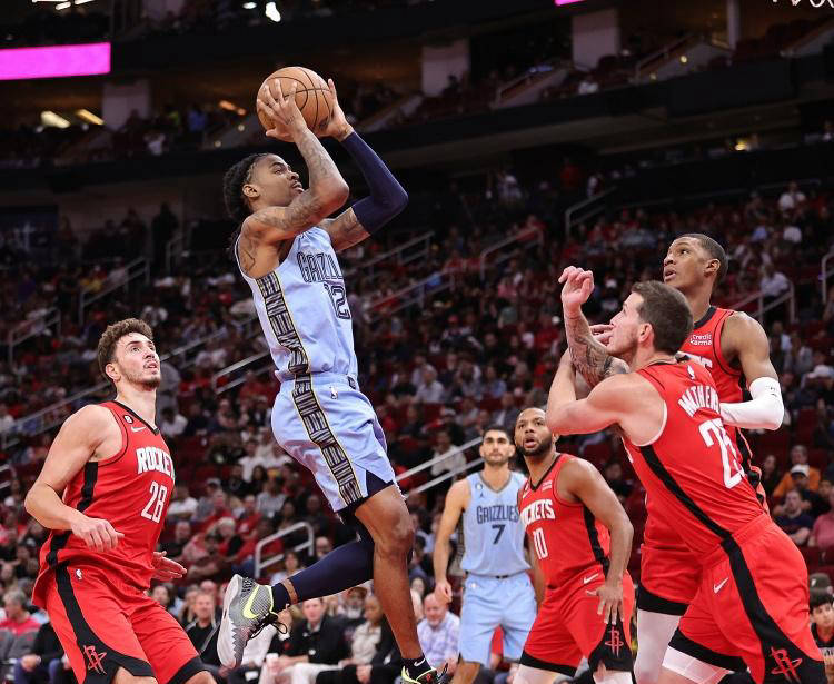 NBA｜4将得分上双 快艇送骑士2连败