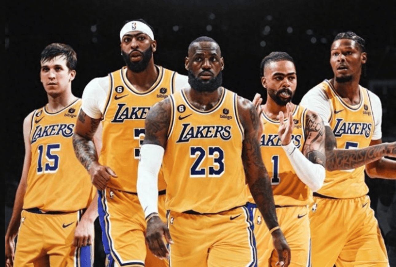 意外！申花下赛季外援将大换血，斯卢茨基四嫡系都被放到离队名单